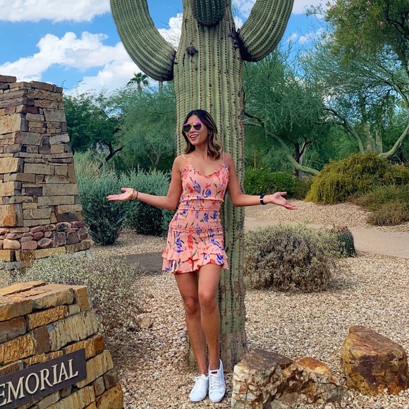 Meet your Posher, Gina - Picture 2 of 5